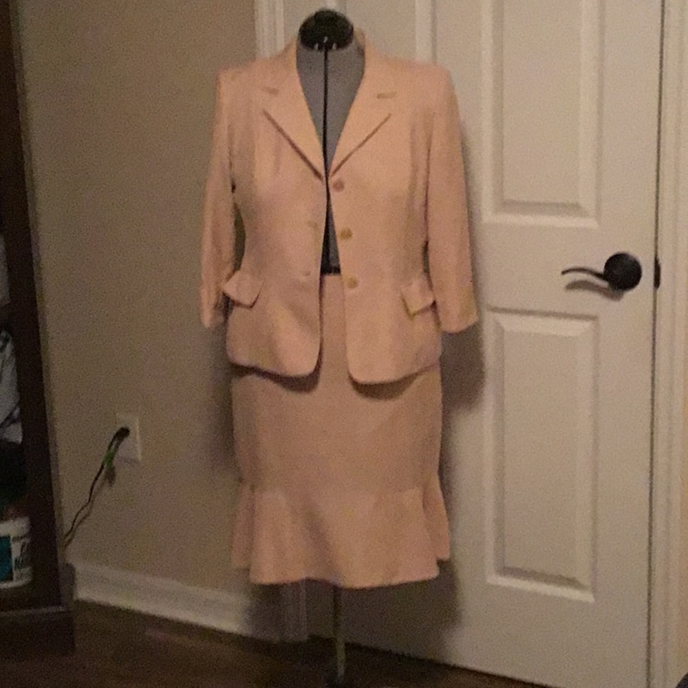 Le Suit 2 Piece Suit Size 14P